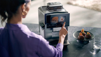 Siemens TQ905GB3 EQ900 Bean to Cup Coffee Machine image 3