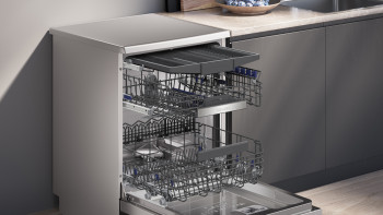 Siemens SN25ZI07CE iQ500 Freestanding Dishwasher image 9