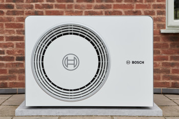 Bosch Compress CS5800i W 7kW Air Source Heat Pump image 1