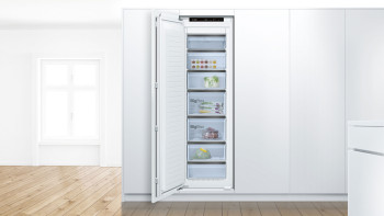 Bosch GIN81HCE0G Series 8 Built-in Freezer image 3