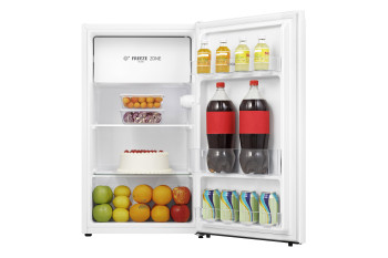 Logik LUR48W23 Freestanding Undercounter Fridge image 3