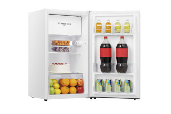 Logik LUR48W23 Freestanding Undercounter Fridge image 4