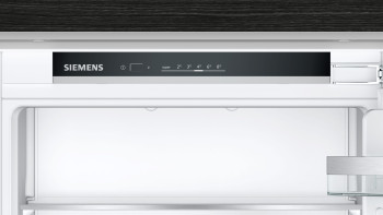 Siemens KI87VVFE0G iQ300 Built-in Fridge Freezer image 2