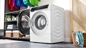 Bosch WNC25410GB Series 8 Freestanding Washer Dryers image 2